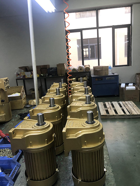 三相異步電動機互鎖正反轉 三相異步電動機互鎖正反轉